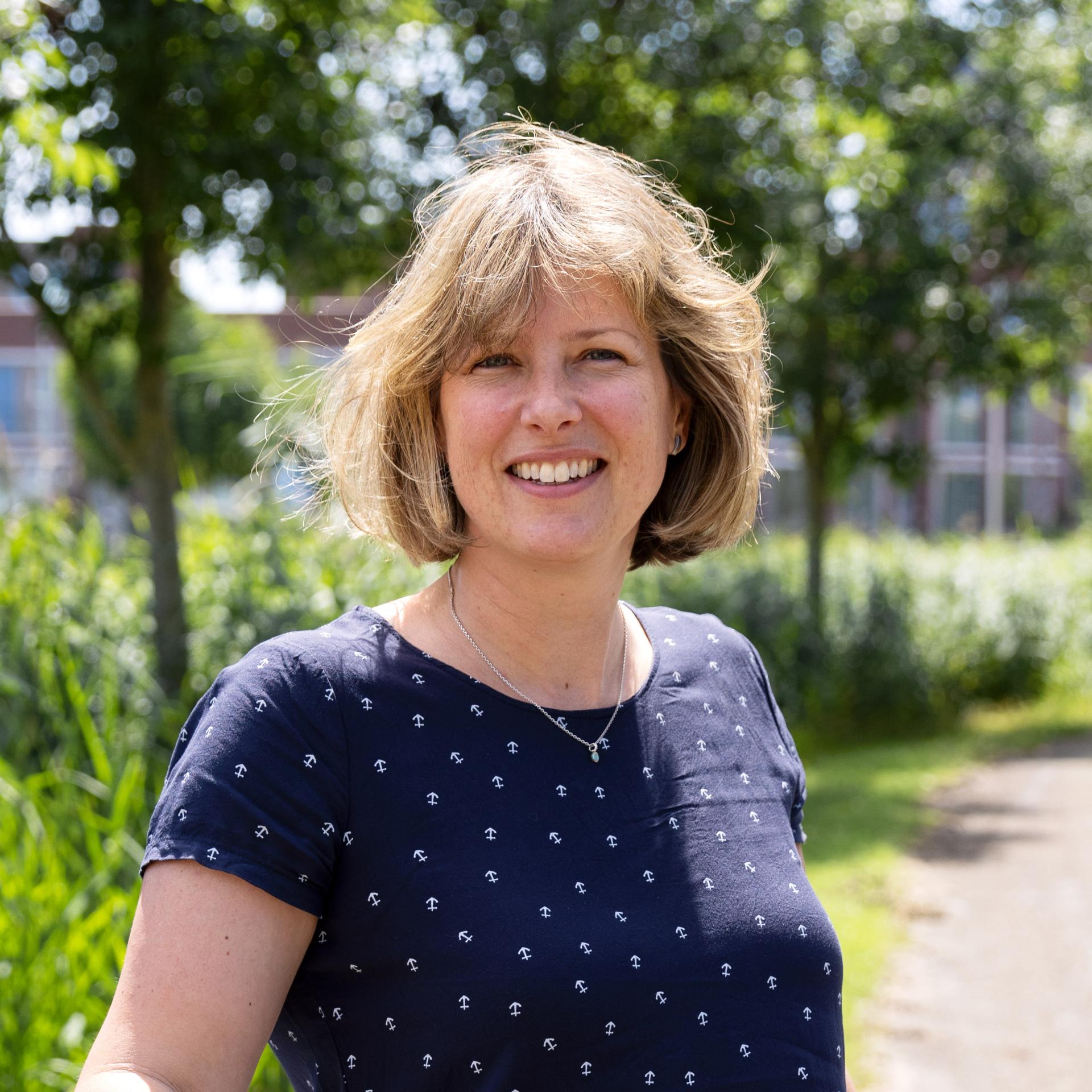Ellen Hennekens