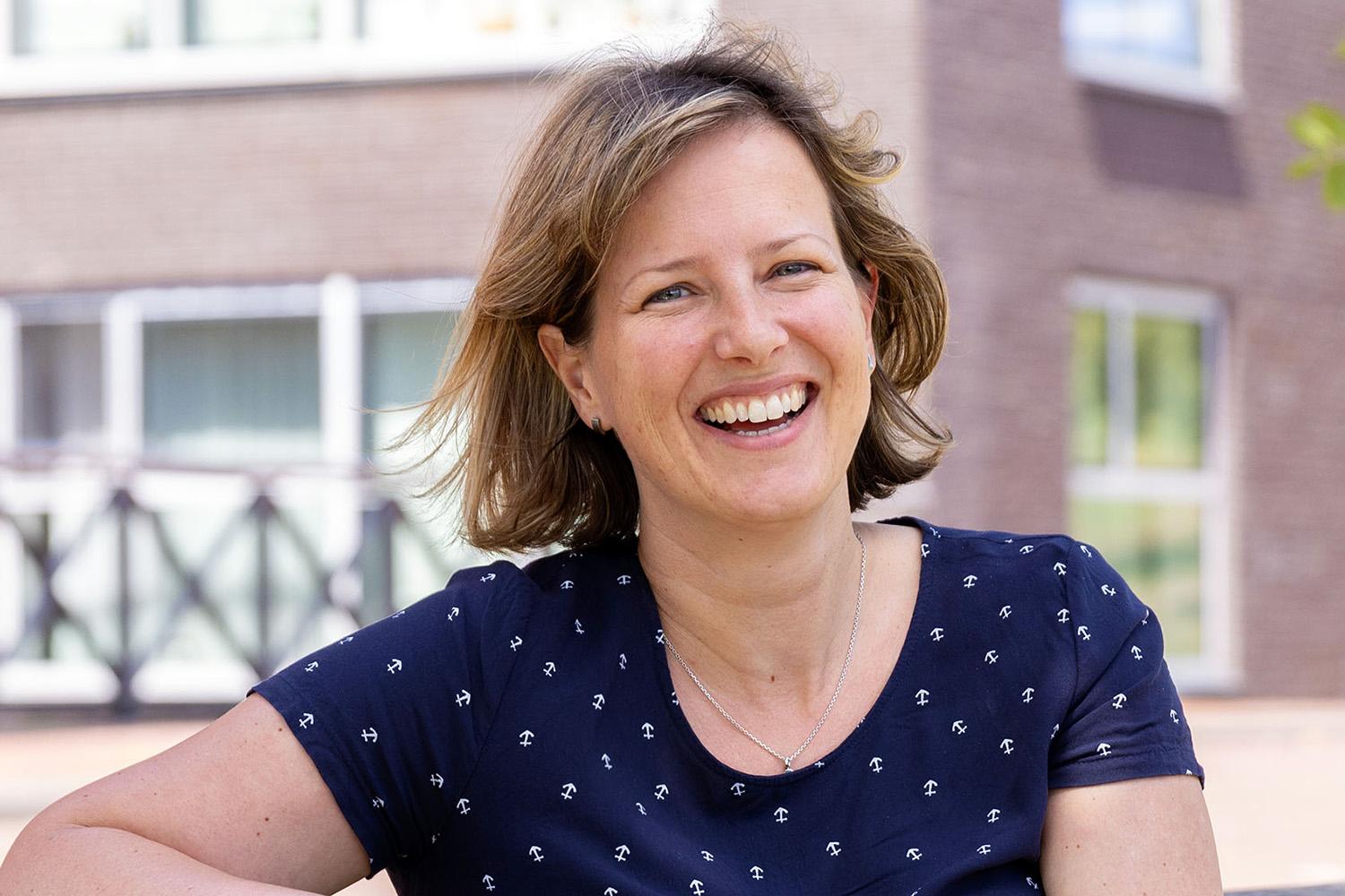 Ellen Hennekens